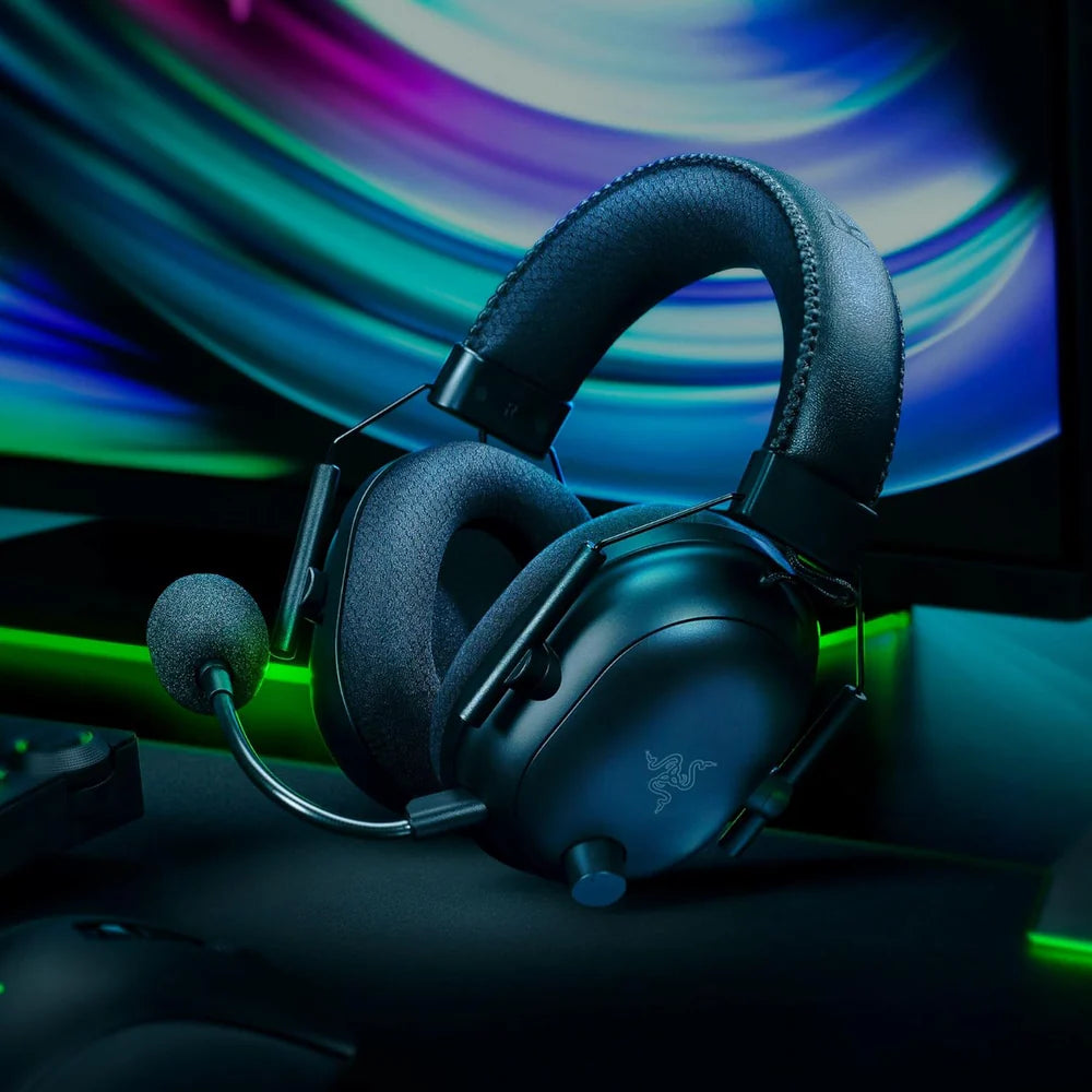 Razer   BlackShark   V2   Pro   Wireless   Gaming   Headset:   THX   7.1   Spatial   Surround   Sound   -   50mm   Drivers   -   Detachable   Mic   -   for   PC,   PS5,   PS4,   Switch,   Black