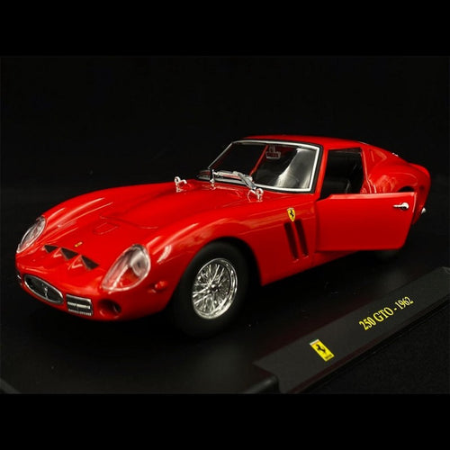 Bburago 1/18 scale Ferrari 250 GTO(1962) die-cast model car in classic red Made in Italy