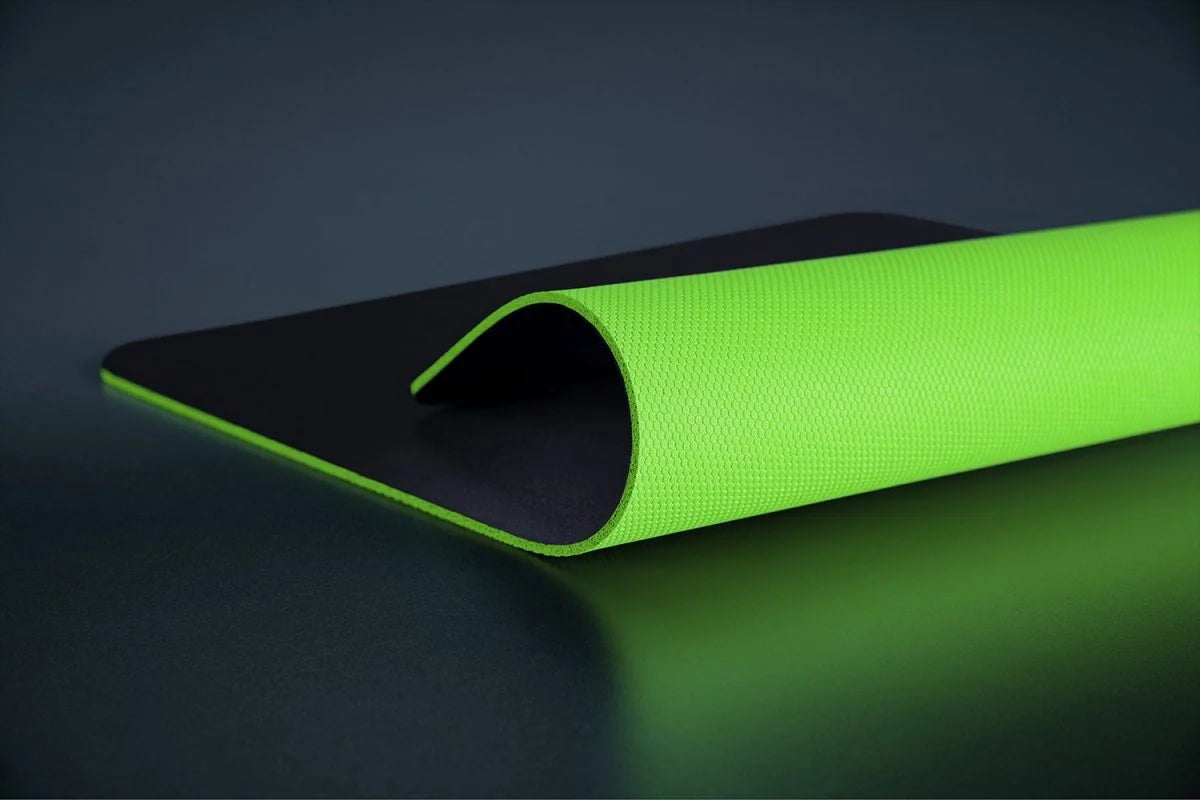 Razer   Gigantus   V2   -   Medium