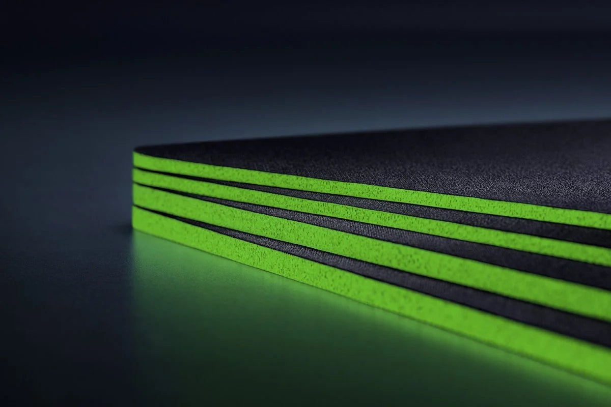 Razer   Gigantus   V2   -   Medium
