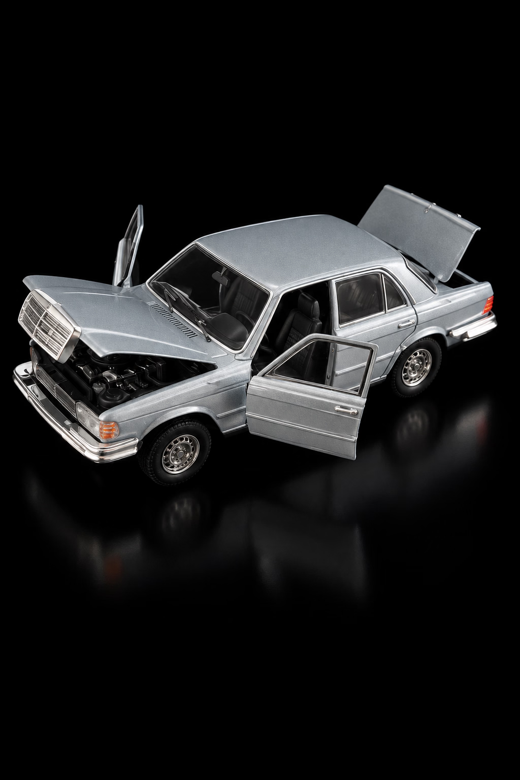 Burago 1:24 scale Vintage Mercedes 450 SEL Made in Italy