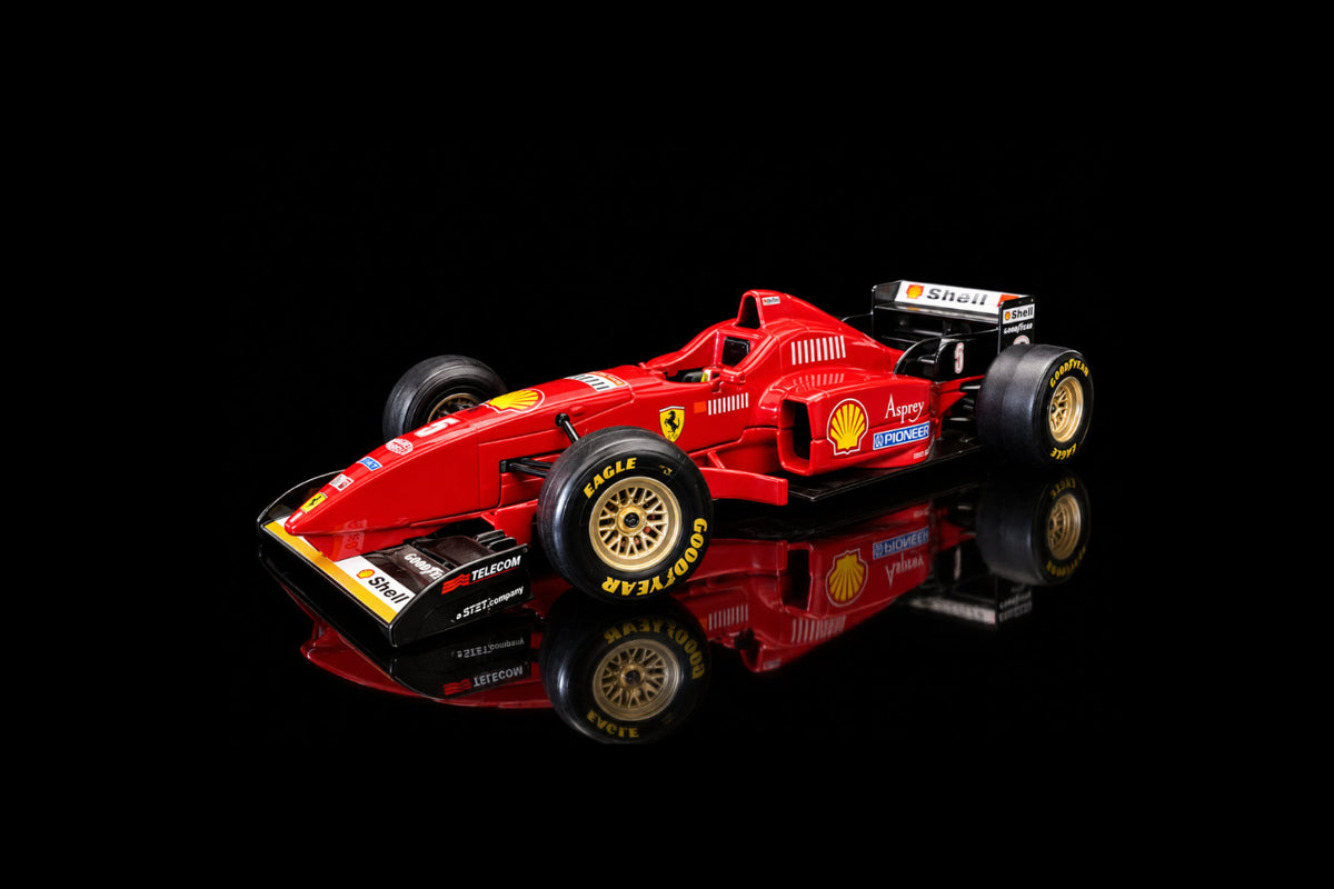 vintage Bburago 1:24 scale the Ferrari F310 N.1 driven by micheal schumacher made in italy